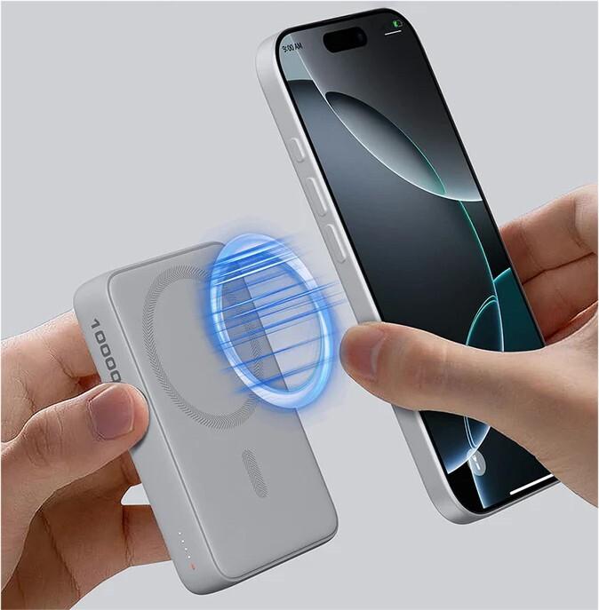 Actual product image Aukey PB-MS04 White Qi2 Powerbank 10000mAh 20W | MagSafe PD (10000 mAh, 20 W)