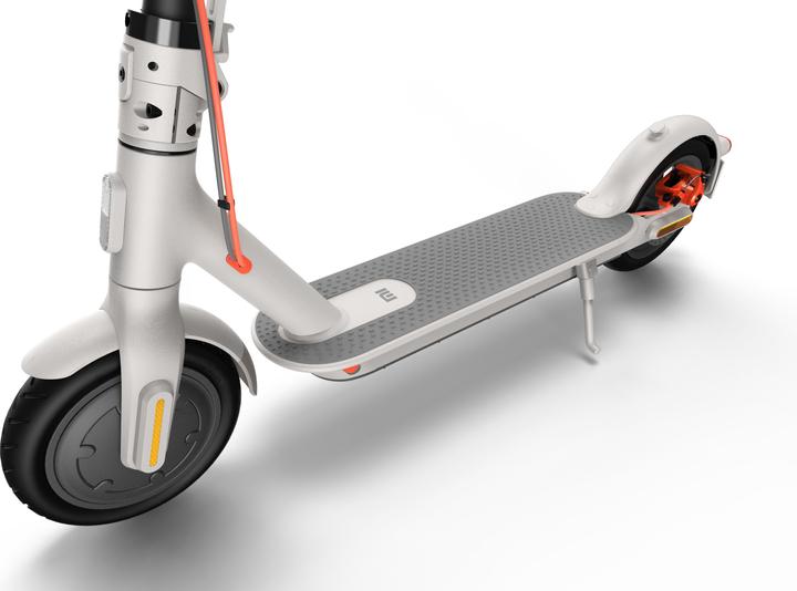 Immagine prodotto Xiaomi 3 (EU-Modell) (25 km/h, 30 km, 300 W)