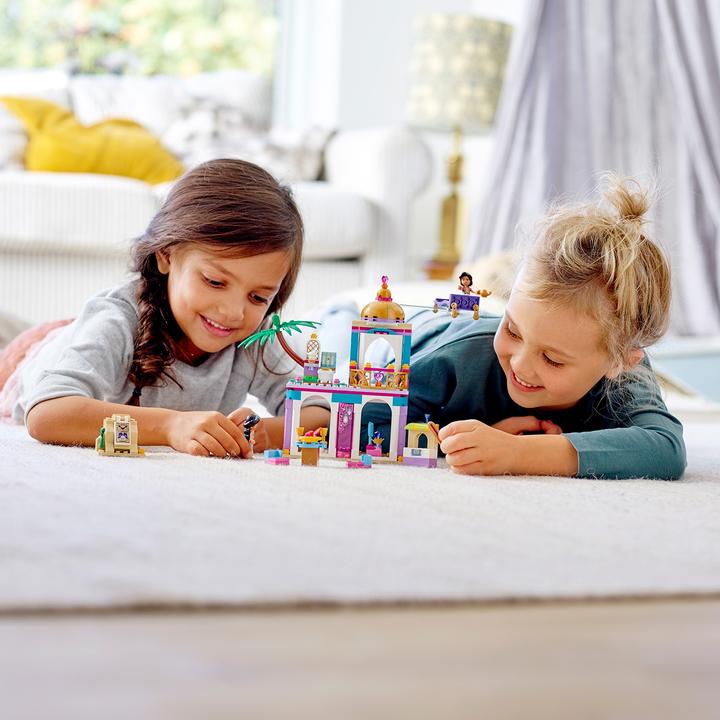 Actual product image LEGO Aladdin and Jasmin's palace adventures (41161, LEGO Disney)