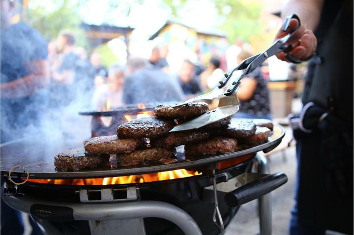 Immagine prodotto Moesta BBQ Pinze per hamburger V-Tong