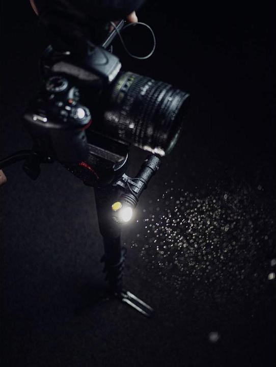 Actual product image ArmyTek Wizard C2 Pro Nichia Magnet USB (warm light) Head / Hand Lamp (11.20 cm, 1600 lm)