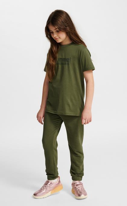 Actual product image hummel hmlJR BASE T-SHIRT S/S (10, 11, 12, 13, 14, 15, 16)