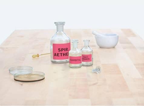 Actual product image HERMA Neon labels A4