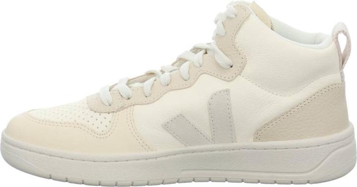 Actual product image Veja V-15 (40)