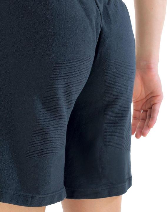 Actual product image UYN Natural Training (L)