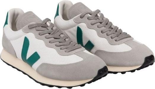 Actual product image Veja Rio Branco (39)