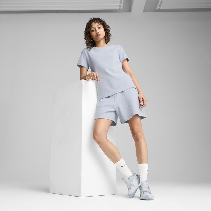 Actual product image Puma HER High-Waist Shorts 5" (M)