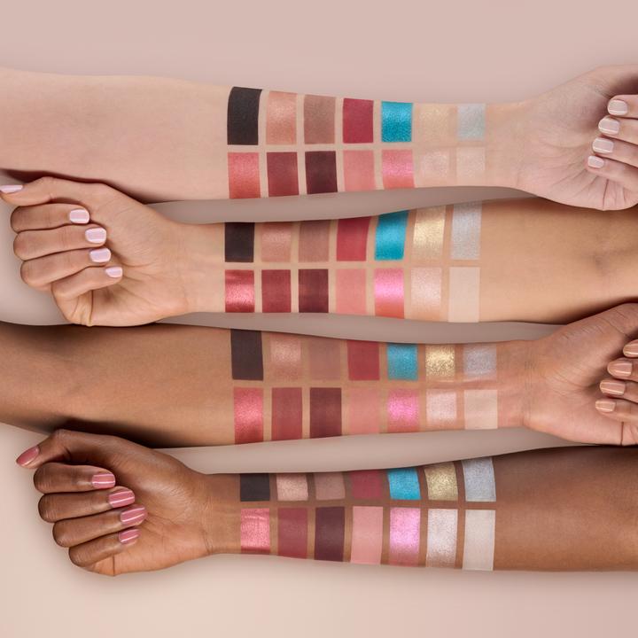 Actual product image Catrice Pro Slim Eyeshadow Palette Blushing Ocean (10)