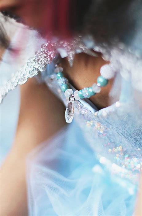 Immagine prodotto Great Pretenders Educazione creativa 86112 Collana di cristallo Frozen