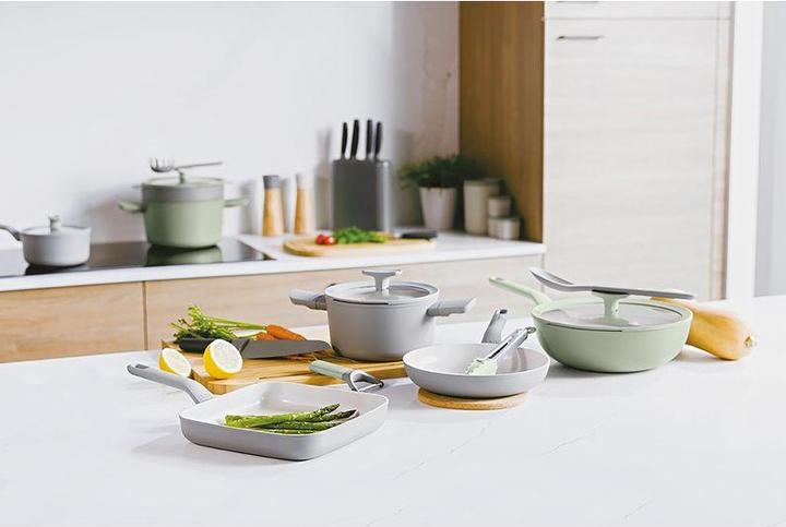 Produktbild BergHoff Covered saucepan non-stick Balance Moonmist 18cm (18 cm, Stielkasserolle, Aluminium)