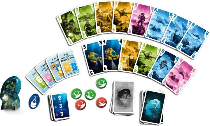 Actual product image 999Games The card game "Crew Mission Deep Sea".