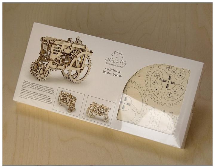 Produktbild Ugears Traktor