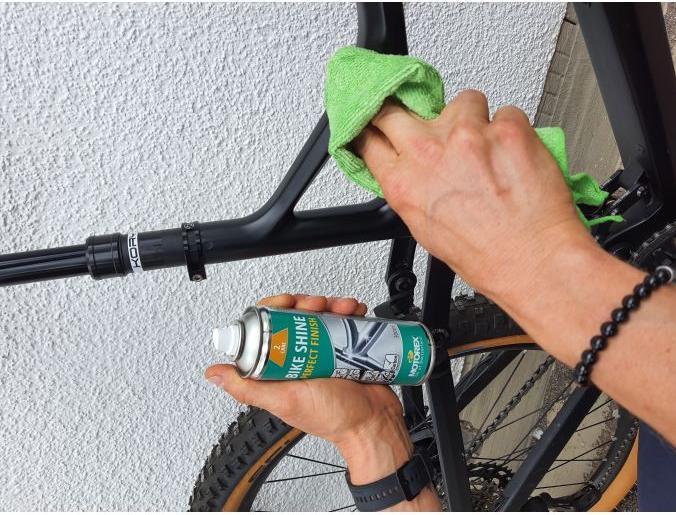 Actual product image Motorex Bike Shine (300 ml, Seal care products)