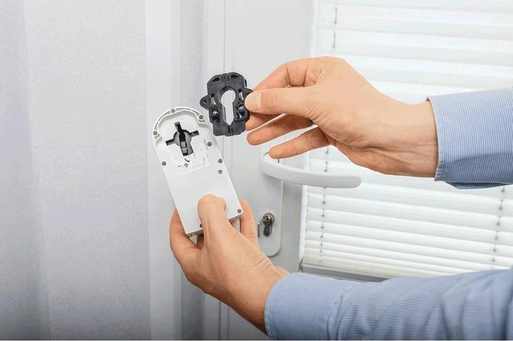 Produktbild Eqiva Türschlossantrieb (Smartphone)