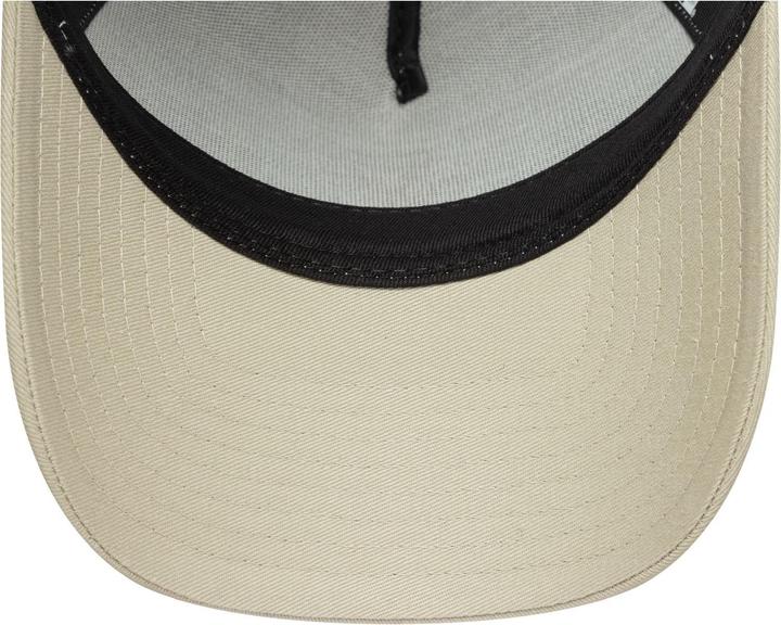 Actual product image New Era A-Frame Trucker Cap - New York Yankees stone beige (One size)