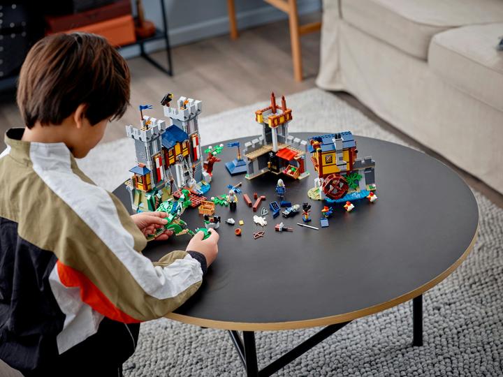 Immagine prodotto LEGO Castello medievale (31120, LEGO Creator 3-in-1, Set LEGO rari)