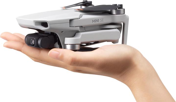 Actual product image DJI Mini SE Fly More Combo (30 min, 249 g, 12 Mpx)