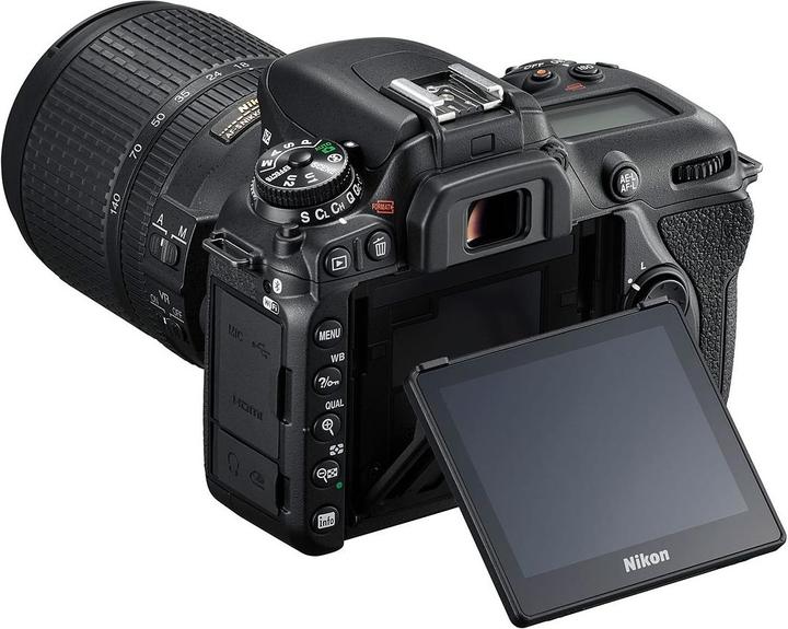 Actual product image Nikon D7500 Kit (18 - 140 mm, 21.51 Mpx, APS-C / DX)