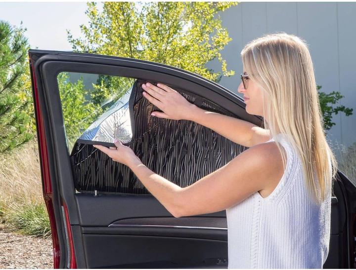 Actual product image WeatherTech Volvo XC90 (2015-2023) Auto Sonnenschutz Bausatz