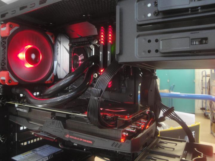 Produktbild Digitec X5000 (Intel Core i7-7700K, 16 GB, 1000 GB, GeForce GTX 1080 Ti)