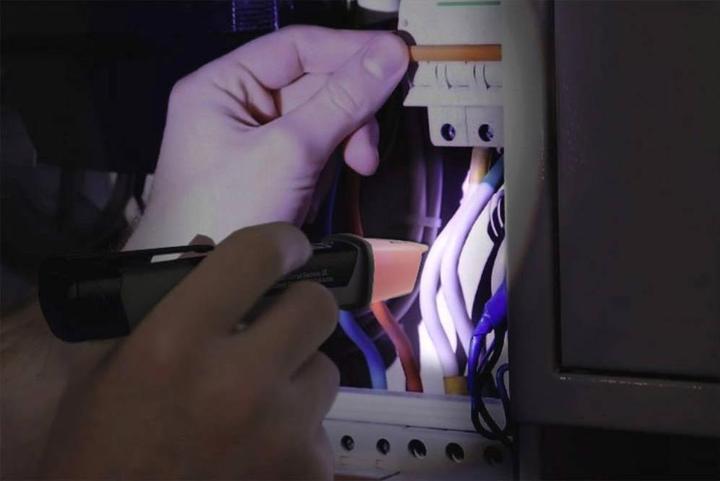 Image du produit Voltcraft MS-540 Testeur multiple CAT IV 100 (CAT IV 1000V)