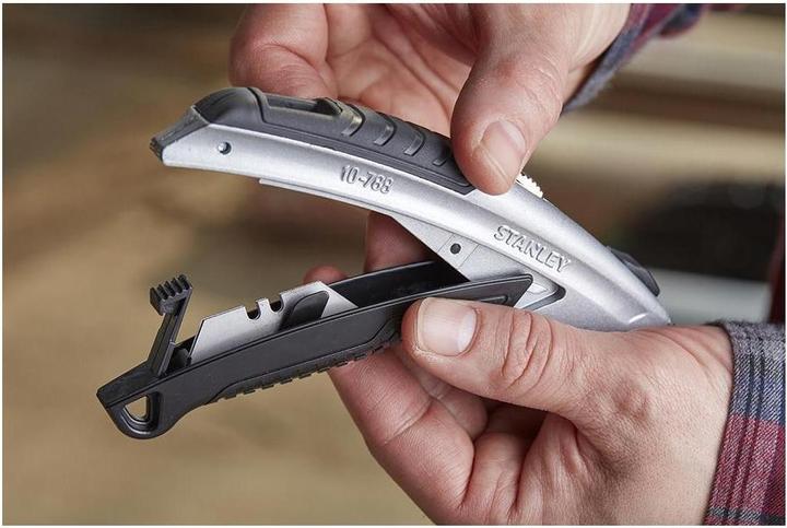 Immagine prodotto Stanley Coltello professionale a cambio rapido (Taglierini)