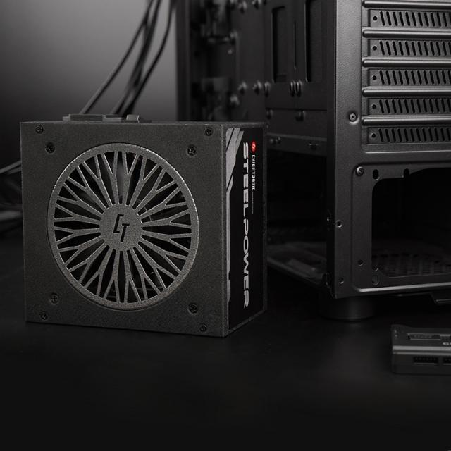Produktbild Chieftec Netzteil Chieftronic Steelpower BDK-550FC (550 W)