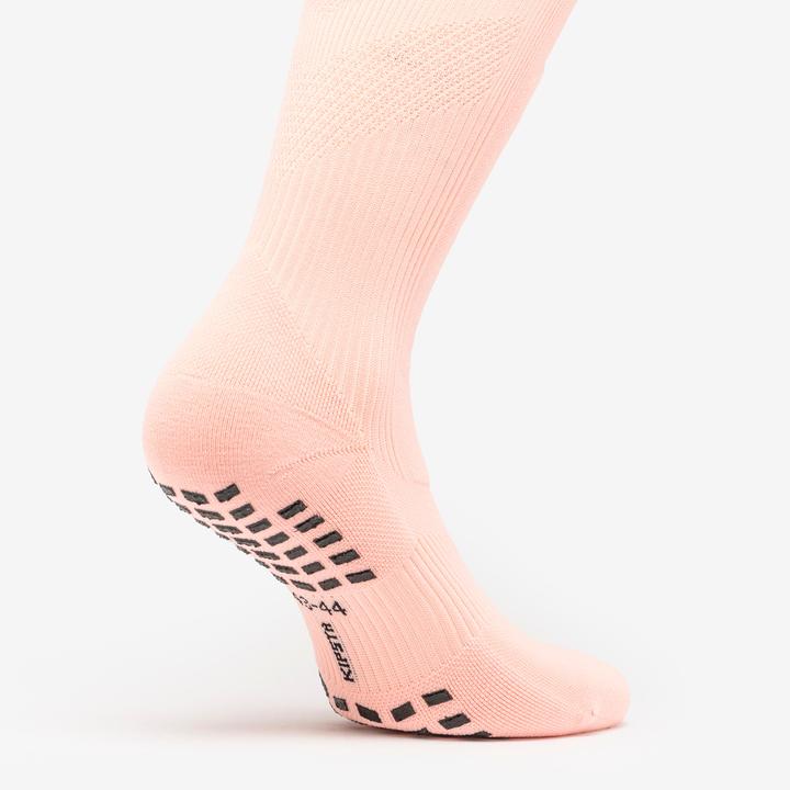 Actual product image Kipsta Fussball Stutzen mit Socken rutschfest - VIRALTO II rosa (41, 42)