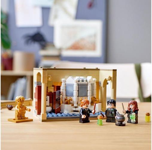 Produktbild LEGO Hogwarts: Misslungener Vielsaft-Trank (76386, LEGO Harry Potter)