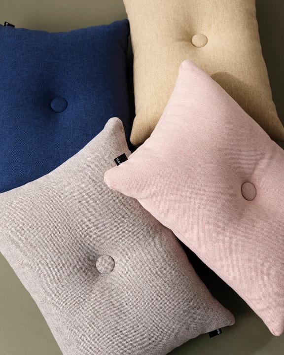 Produktbild HAY - Dot Cushion Mode 60x45 cm - Warm grey (541524) (60 x 45 cm)