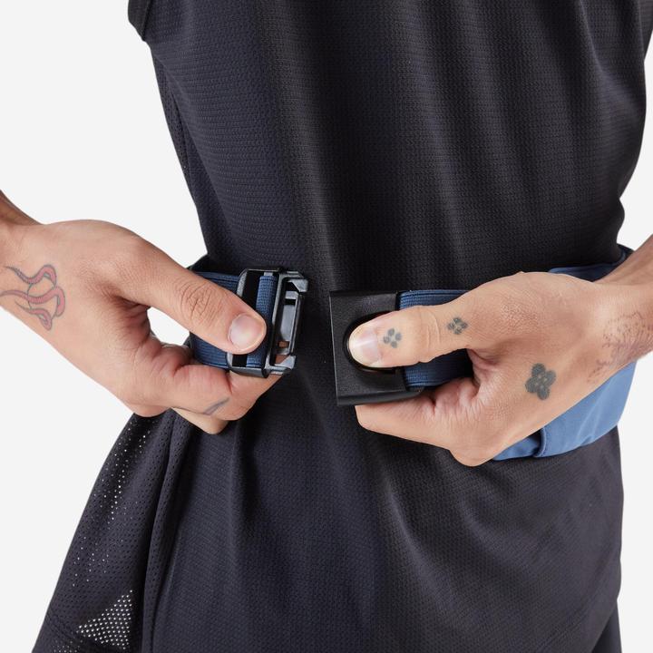 Actual product image Kiprun Laufgürtel Smartphone Damen/Herren - Basic 2 blau