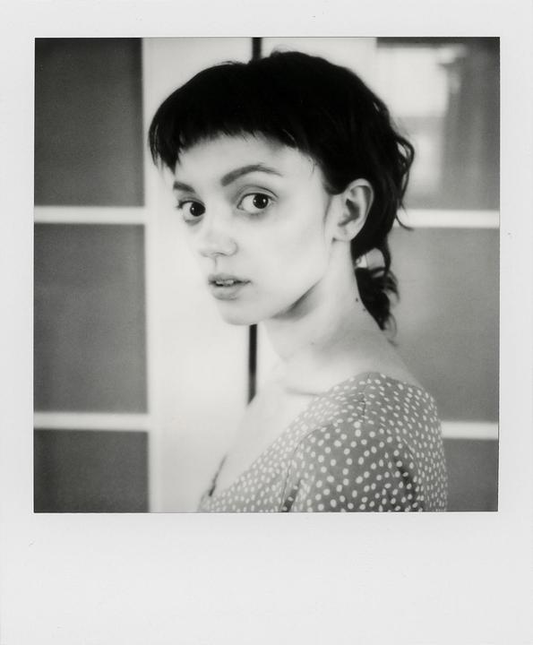 Actual product image Polaroid B&W Film SX-70 (8Photos) (SX-70)