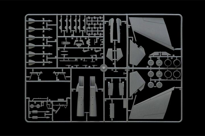 Actual product image Italeri Su-27D Sea Flanker