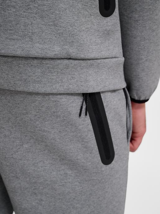 Actual product image hummel Hmltech Fleece Regular Pants (L)