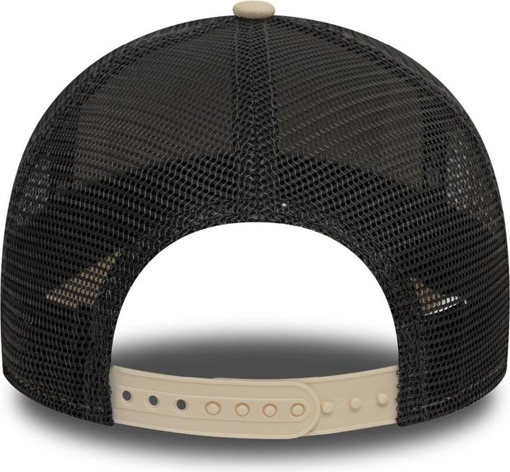 Actual product image New Era A-Frame Mesh Trucker Cap - LOS ANGELES PLATE