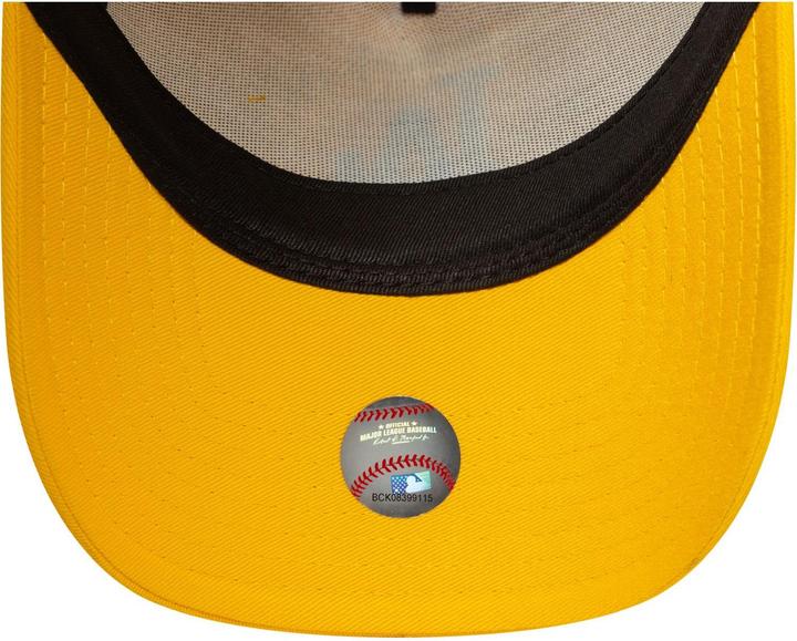 Actual product image New Era A-Frame Trucker Cap - Los Angeles Dodgers Gelb