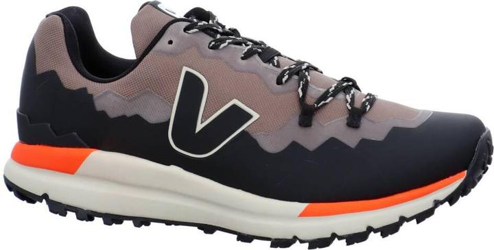Actual product image Veja Fitz Roy Trek Shell (45)