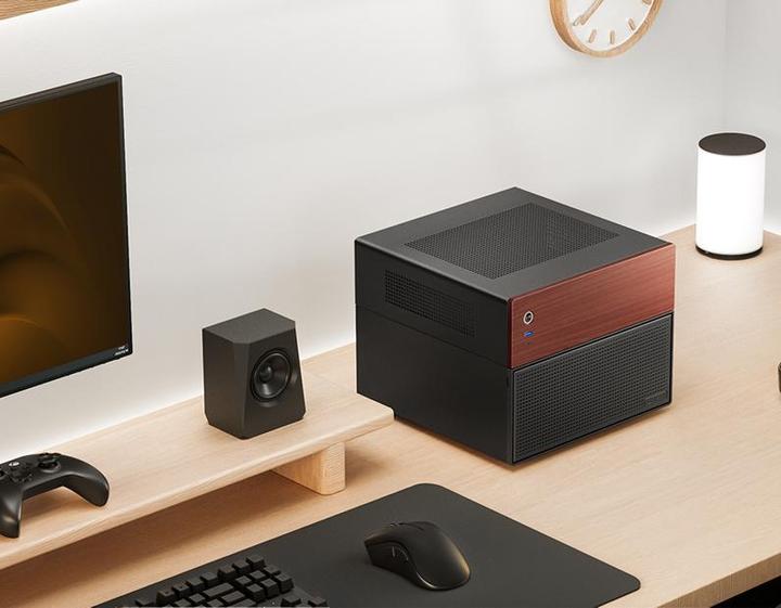 Actual product image Jonsbo N4 (mATX, ITX)