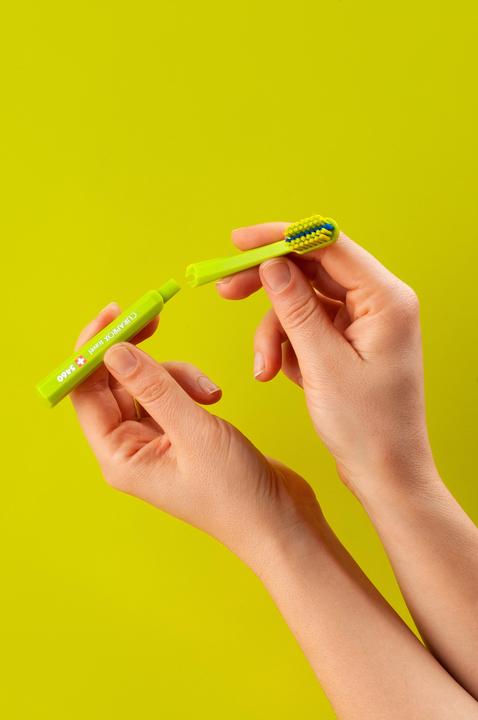 Actual product image Curaprox CS 5460 Travel Set Ortho refill green (Soft, 2 x)
