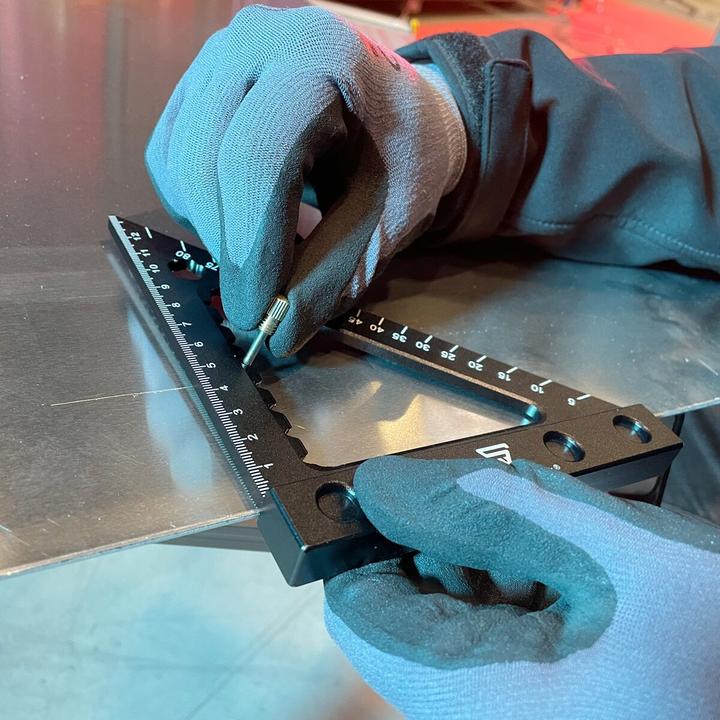Produktbild Stahlwerk Winkeldreieck mit Anschlag und Markiernadel Aluminium