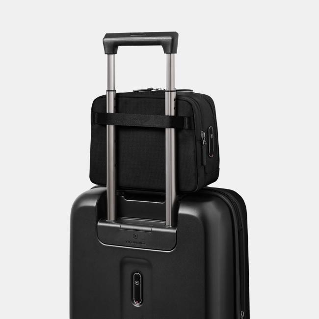 Actual product image Victorinox Mythic, Toiletry Bag, Black (0.30 l)