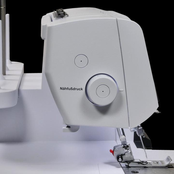 Actual product image W6 Coverlock N 707D Free Arm