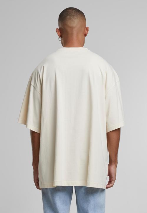 Actual product image Merchcode K Heart Huge Tee - 116837 (XL)
