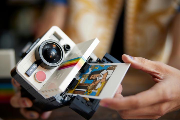 Productafbeelding LEGO Polaroid OneStep SX-70 instant camera (21345, LEGO Ideeën)