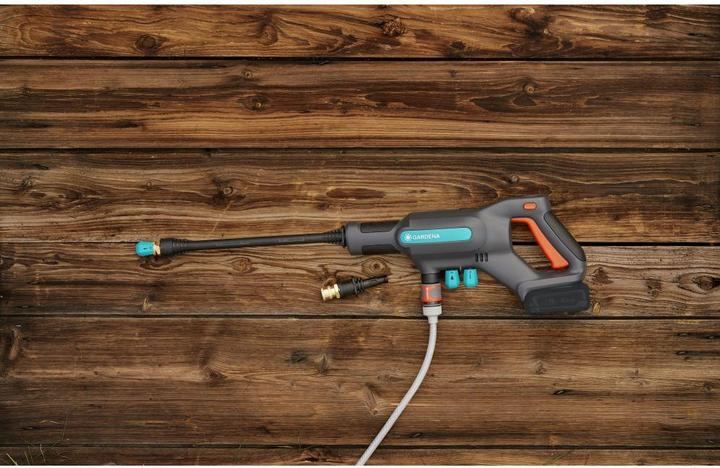 Actual product image Gardena AquaClean (Rechargeable battery operated)