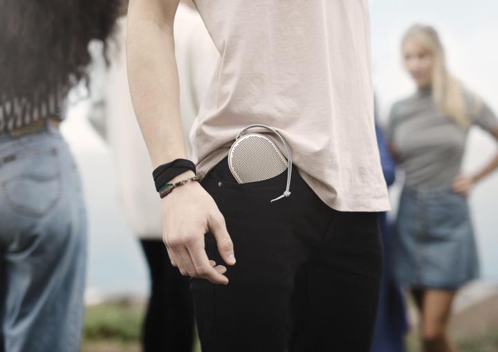 Actual product image B&O BeoPlay P2 (10 h, Rechargeable battery operated)