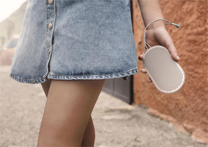 Actual product image B&O BeoPlay P2 (10 h, Rechargeable battery operated)