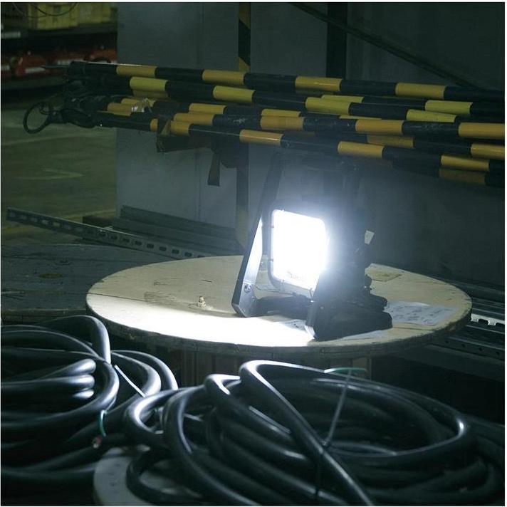 Productafbeelding Makita Bouw spotlight (750 lm)