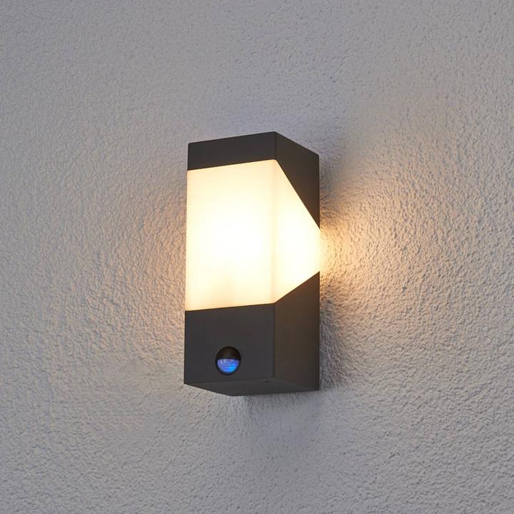 Produktbild Lucande Aussenwandleuchte Kiran mit Bewegungsmelder (790 lm, E27, IP44)