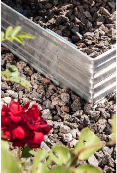Actual product image Green Split Aluminium lawn edging Height: 10-14 cm, length: 1- 30 m (100 cm)